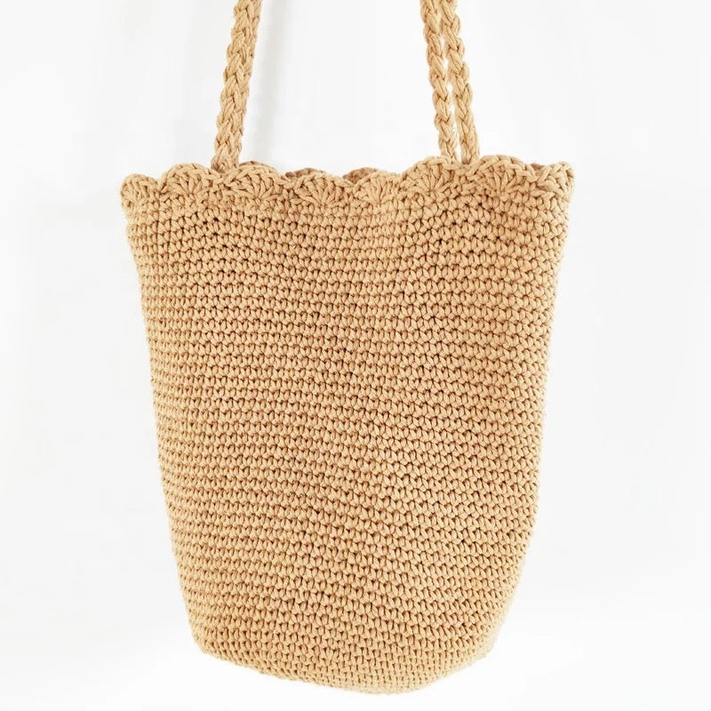 Knitted, Scalloped Edge Tote