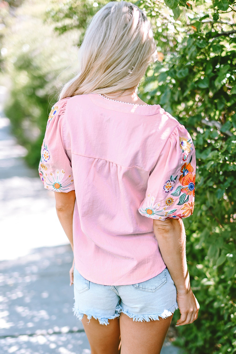 Floral Embroidered Puffed Sleeve Blouse