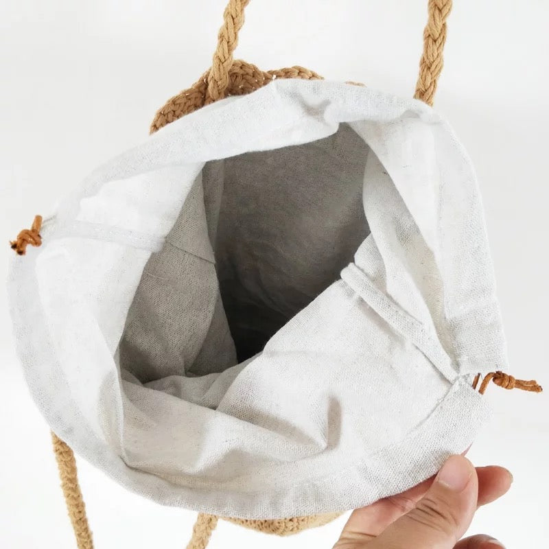Knitted, Scalloped Edge Tote